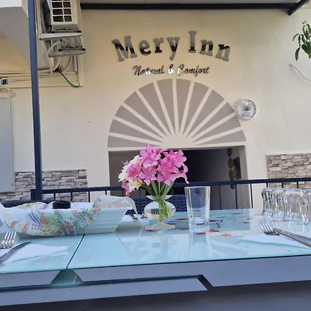 Mery ホームステイ パムッカレ